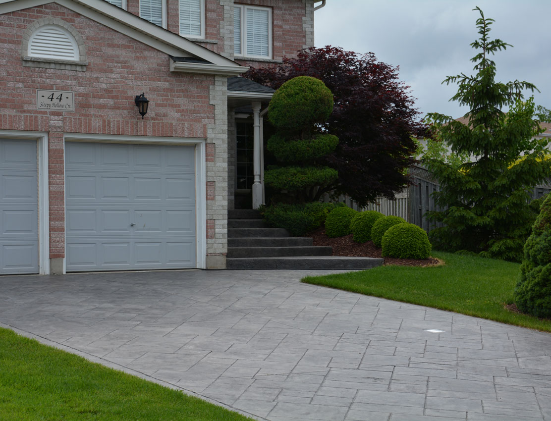 Stamped driveway detail